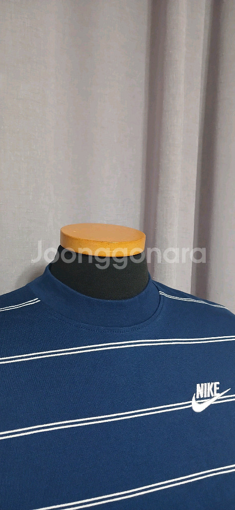 나이키 스포츠웨어 스트라이프 여성 긴팔 탑 티셔츠 M(85) 상태양호--2