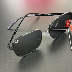 레이벤 선글라스 RB3713D