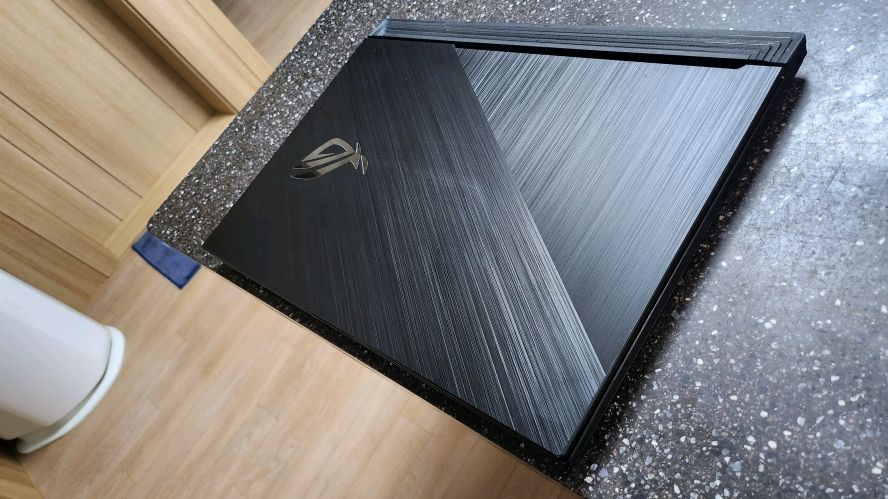 아수스 로그 스트릭스 17.3인치 고성능 게이밍 노트북/GTX1660Ti 이미지