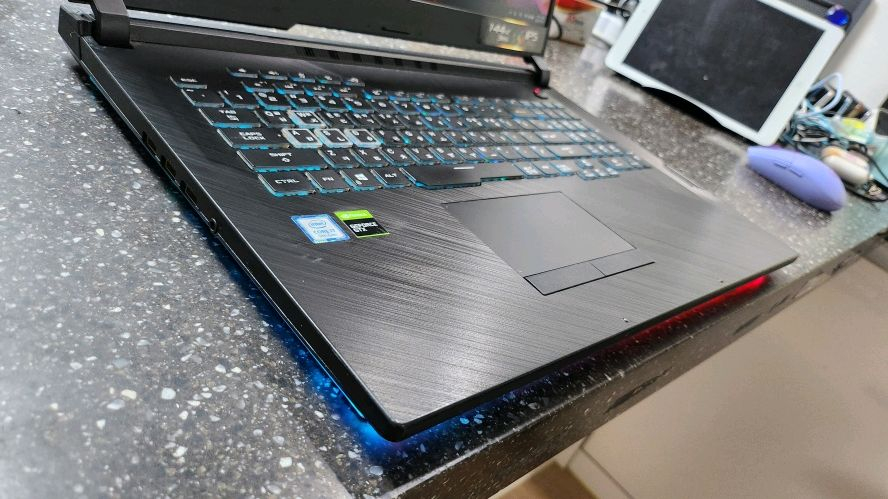 아수스 로그 스트릭스 17.3인치 고성능 게이밍 노트북/GTX1660Ti 이미지