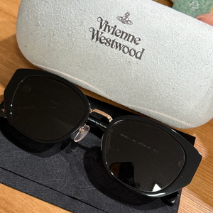 비비안웨스트우드 선글라스