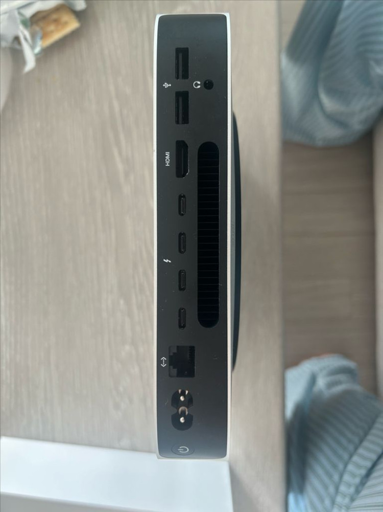 맥 미니 M2 Pro 16GB 512GB 이미지