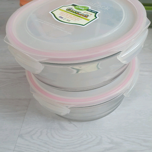 글라스락 원형 밀폐용기 대용량 2개 일괄. 새상품 대형 내열강화유리 냉동 냉장 물김치 샐러드 반찬 김치통