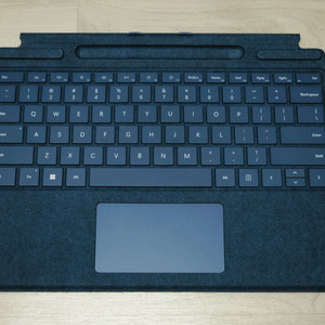 마이크로소프트, 역대 최대 신규 서피스 라인업 공개 - Source Asia, image size:1365x1024