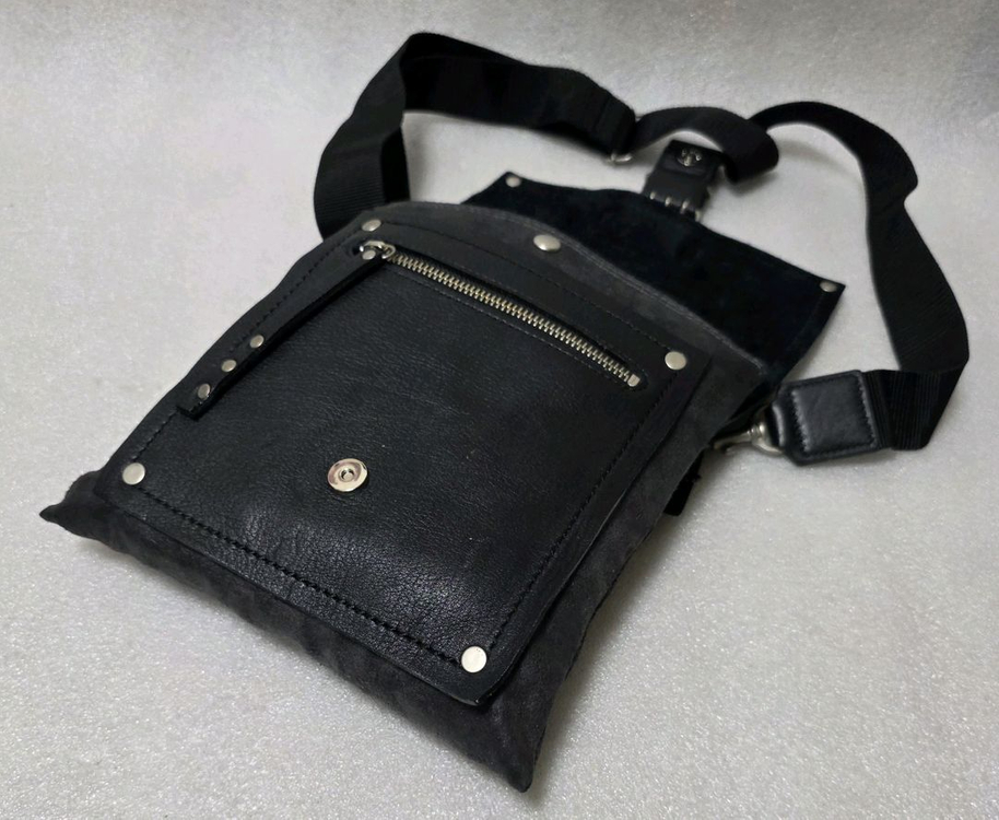 아트버그 ART BERG 가죽 매선저 크로스백 일본브랜드 이미지