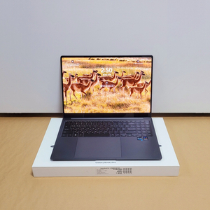 [갤럭시북3] 최고사양 NT960XFG-K71AR 1tb. 32g. i7 급처합니다.(3개월사용)