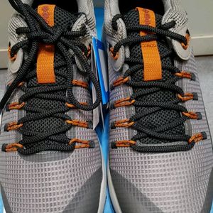 컬럼비아 285사이즈 남성등산화 새제품 4만원