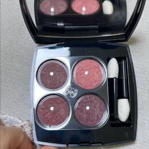 [새상품] 한정판 샤넬 트위드 아이섀도우 02 트위드 쀠르푸르