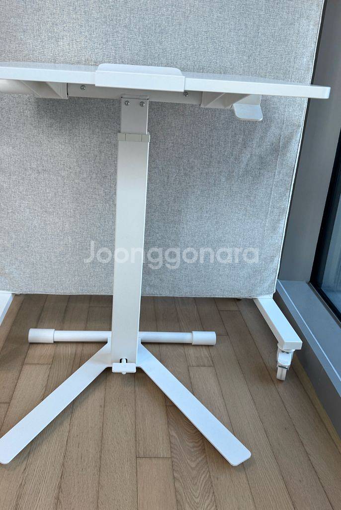 이케아 MITTZON 밋손이동식 노트북테이블, 화이트, 66x50 cm--2