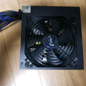 파워 서플라이 600W