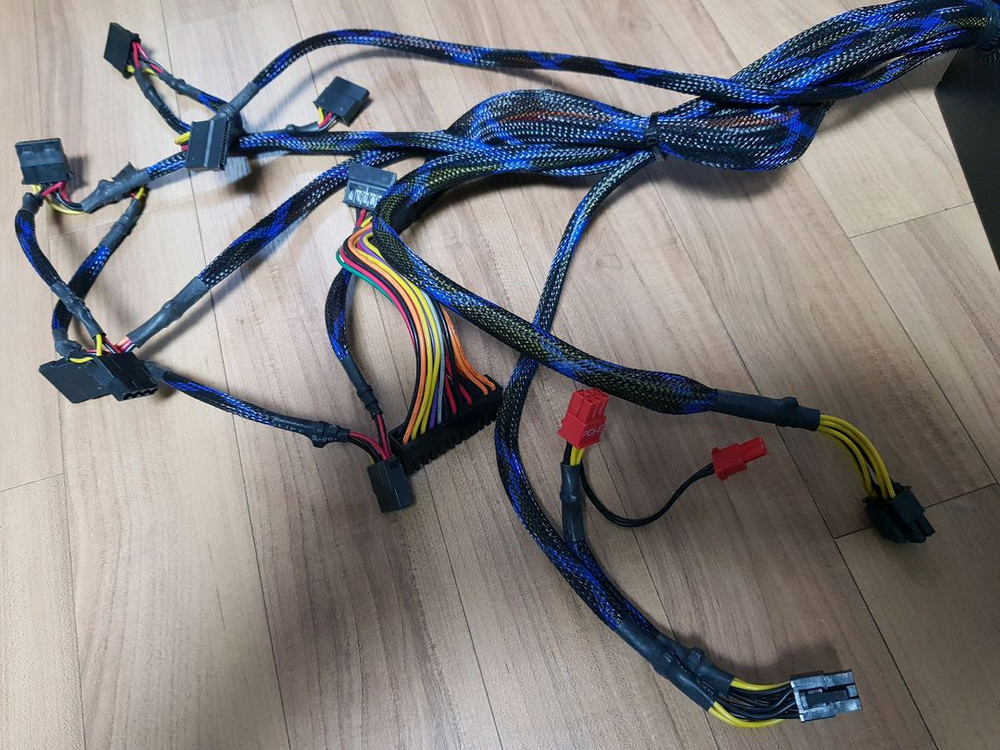 파워 서플라이 600W--1