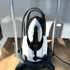 로라스타 스팀다리미 lift 리프트 화이트 , 로라스타 리프트 스팀카트, 다리미판 포함 판매합니다.