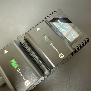 나이트코어 USN4 PRO 소니 NP-FZ100 듀얼 충전기