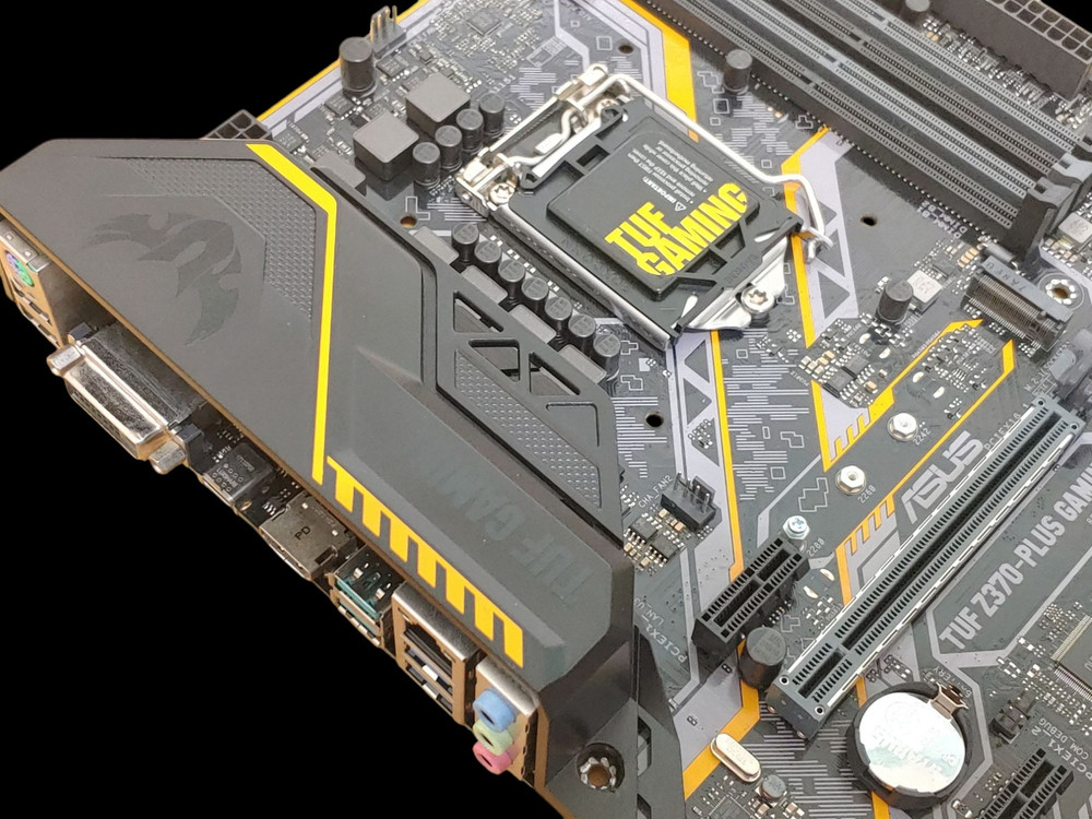 에이수스 TUF Z370-PLUS GAMING 메인보드 이미지