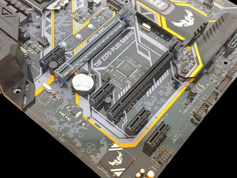 에이수스 TUF Z370-PLUS GAMING 메인보드 이미지