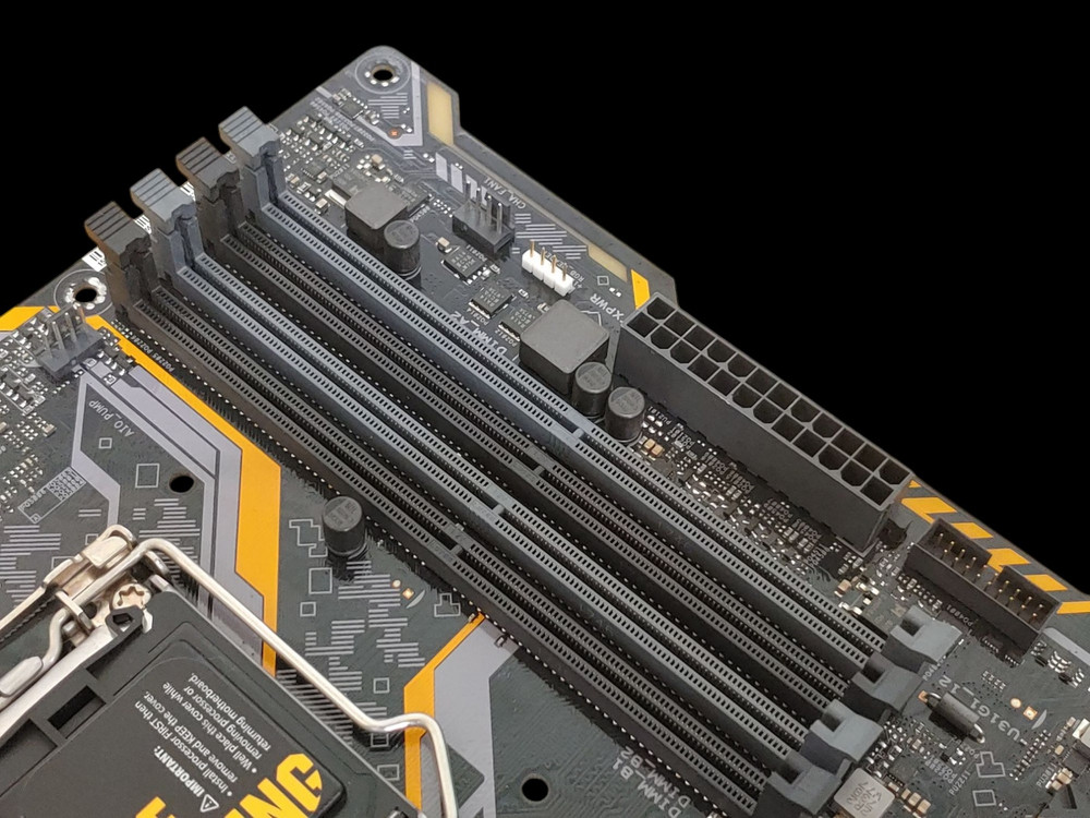 에이수스 TUF Z370-PLUS GAMING 메인보드 이미지