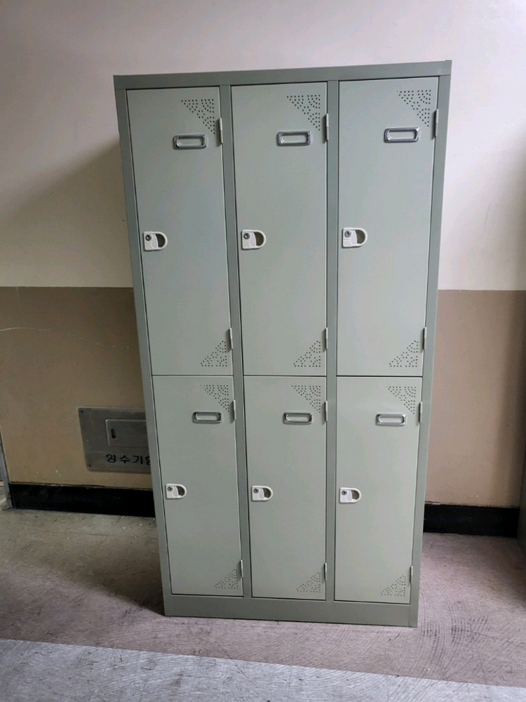 유리진열장 철제캐비넷 철재옷장 철재사물함 철제보관함 철재신발장 이미지