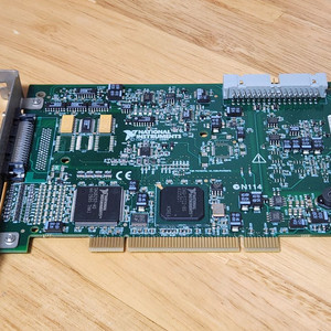 NI PCI-6221 191329B 판매합니다