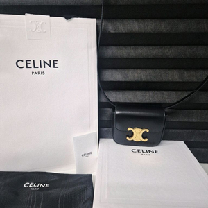 셀린느 트리옹프 미니백 블랙 (상태 매우 좋아요)