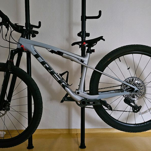 트렉 슈퍼칼리버9.7 2세대