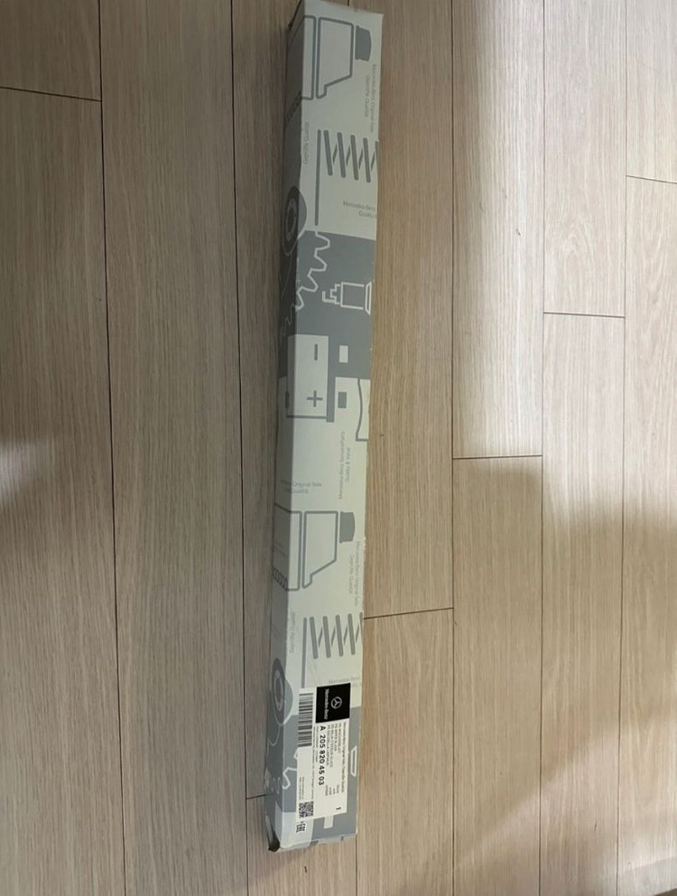 벤츠 순정 와이퍼 블레이드 A2058204503 이미지