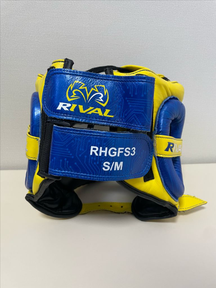 라이벌 로마첸코 에디션 세트 팝니다(헤드기어, 글러브)--2