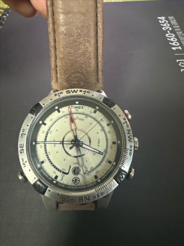 타이맥스 익스페디션 인텔리전트 가죽 시계--0