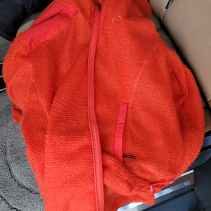 제로그램 폴라텍 알파90 집업