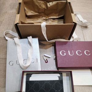 구찌 오거나이저(카드지갑) 판매 합니다