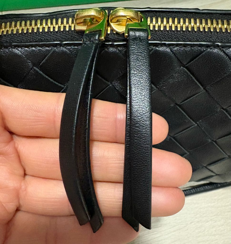 보테가베네타 콘서트 파우치백--2