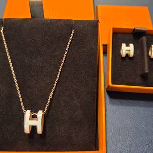 에르메스 팝아슈 블랑 옐골 목걸이