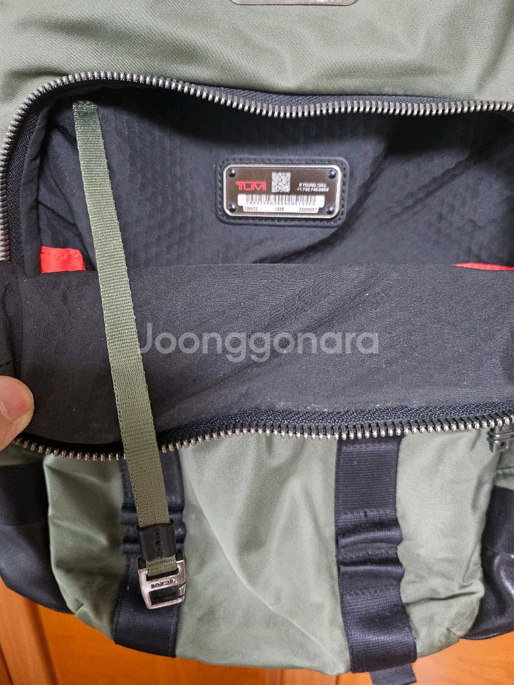 투미백팩 올리브 검정 색 정품입니다--3