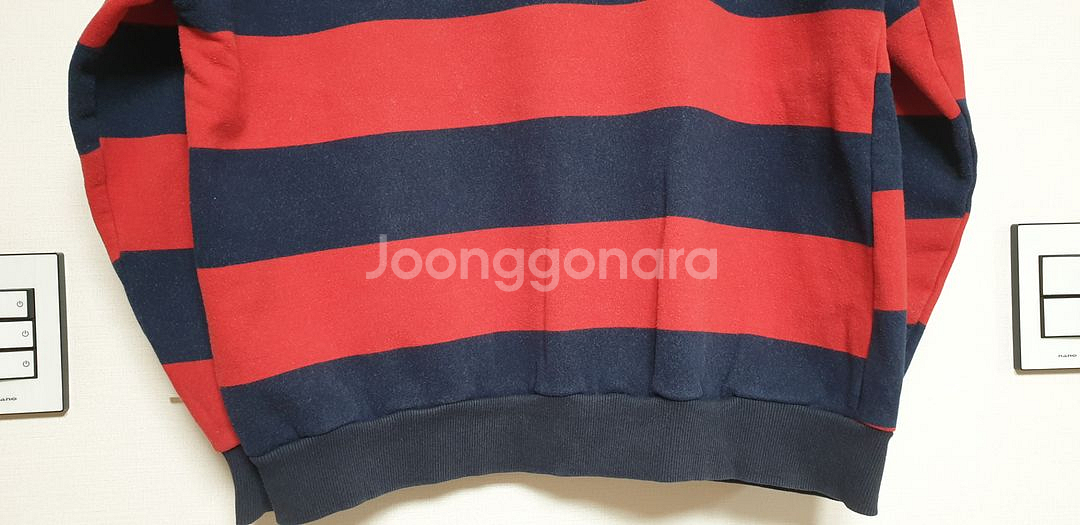 스트라이프 맨투맨 기모 라운드 티셔츠--5