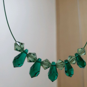 초록 크리스탈 목걸이