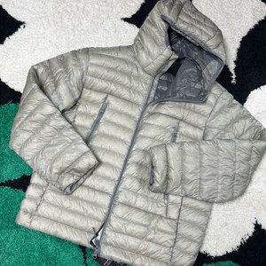 무신사 무탠다드 이도현 립스탑 경량패딩 팝니다