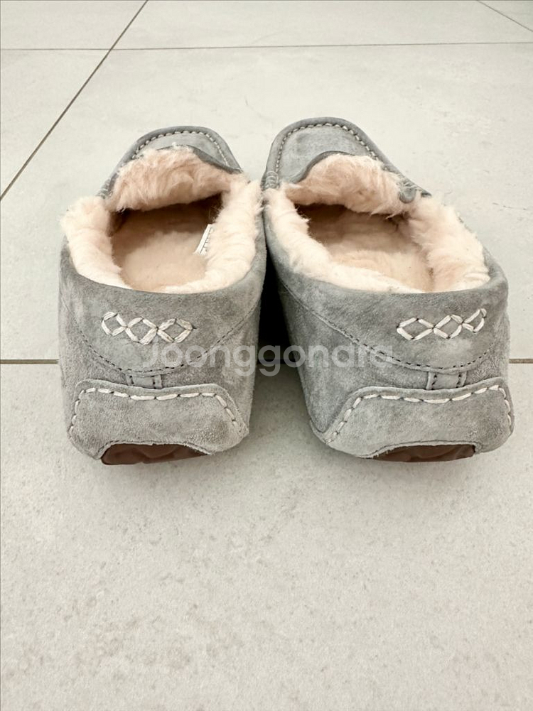 정품) 어그 모카신 무통 앤슬리 3312 - usa7, 240사이즈--2