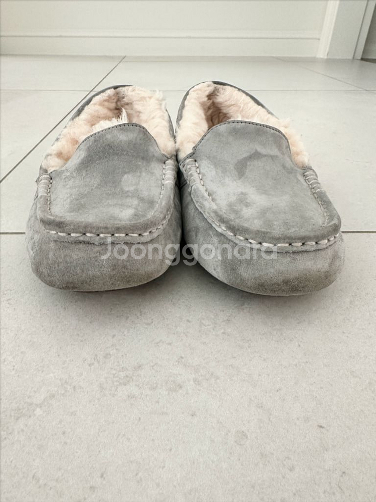 정품) 어그 모카신 무통 앤슬리 3312 - usa7, 240사이즈--4