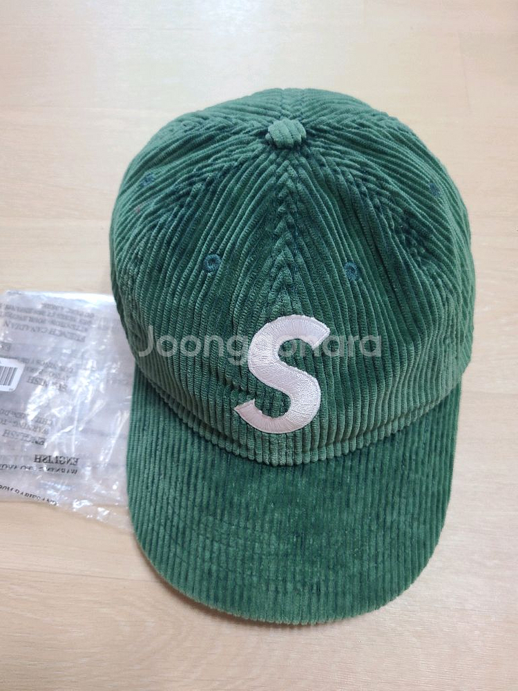 슈프림 코듀로이 볼캡--1