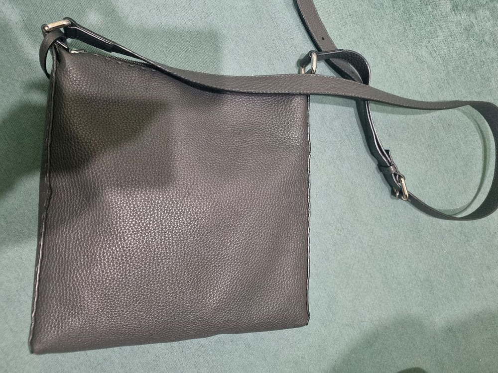 펜디 셀레리아 크로스백--2