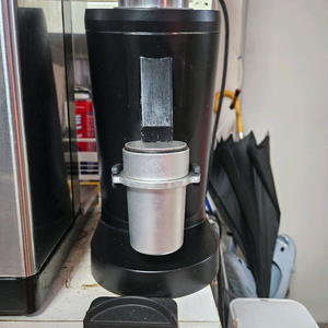 DF83 커피 그라인더 판매합니다