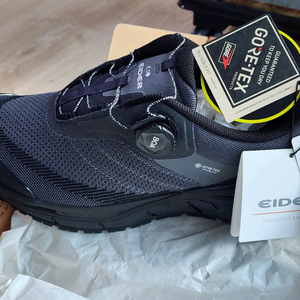 아이더 플렉션 C9 고어텍스 등산화 285mm 새상품