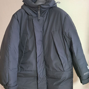 비이커 고어텍스 패딩