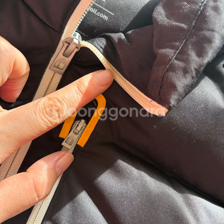 아디퓨어 패딩조끼--1