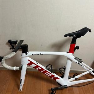 트렉 에어로 로드바이크 프레임