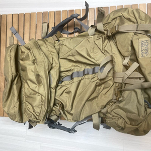 미스테리렌치 테라플레인 82L 코요태탄