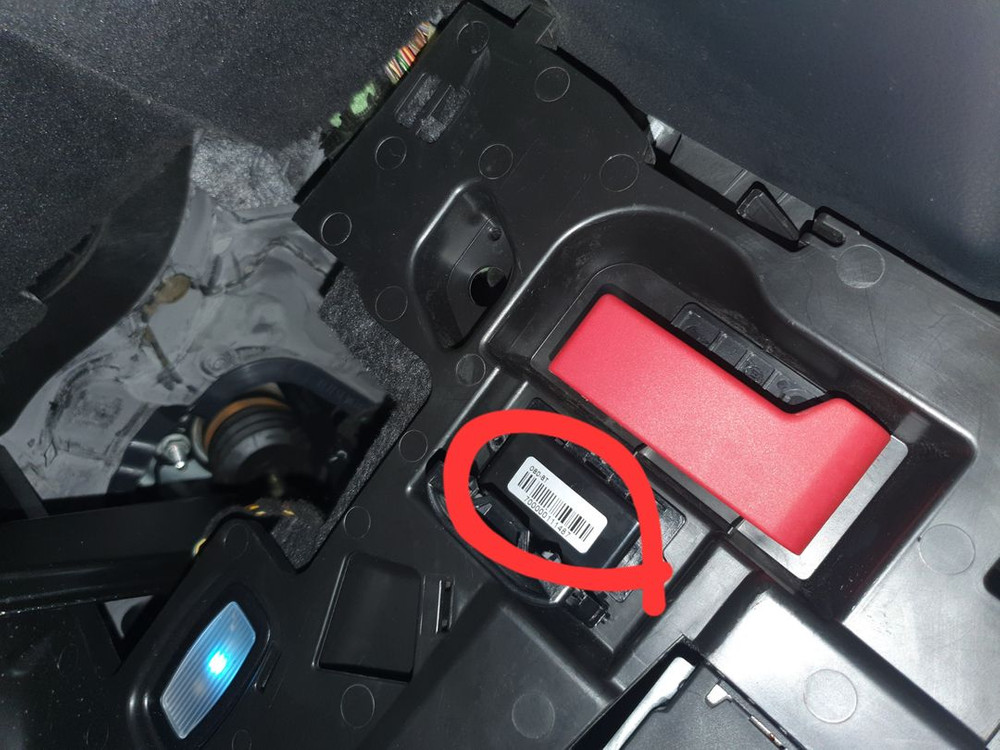 벤츠 CLS300d 2020년식, 타원형 디스플레이키로 완성도를 끌어올린 개조 작업 이미지