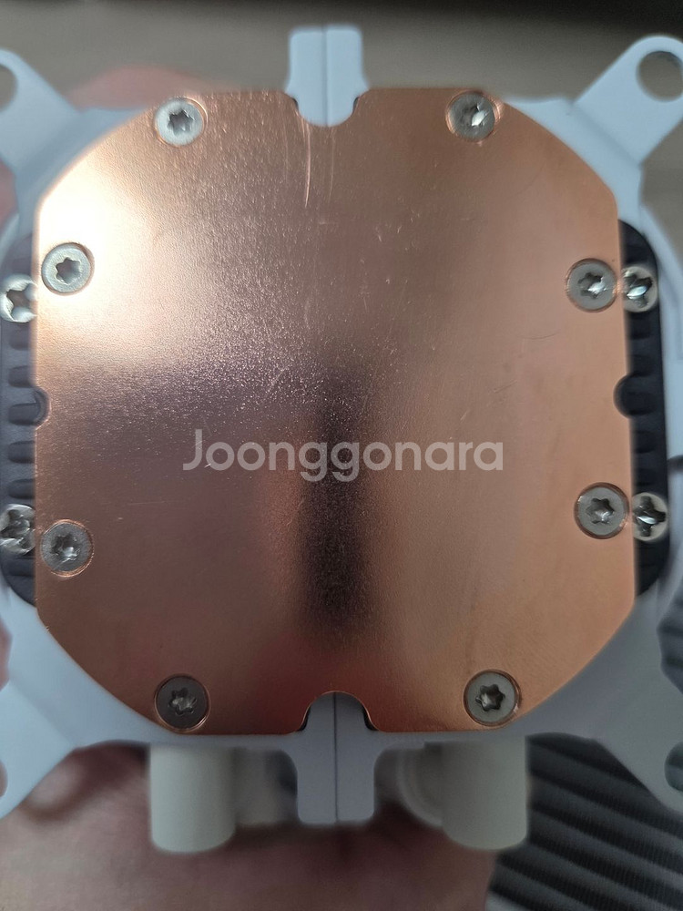 리안리 Hydroshift II LCD-C 360N 화이트 (Non-Fan) 팝니다--2