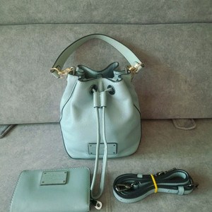 마크바이마크제이콥스 버킷백과 반지갑