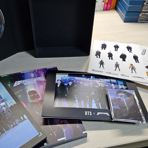 BTS x Bastions 멤버 친필싸인 포스터 이미지
