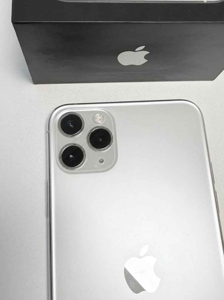 아이폰 11 프로 맥스 256GB 실버--3